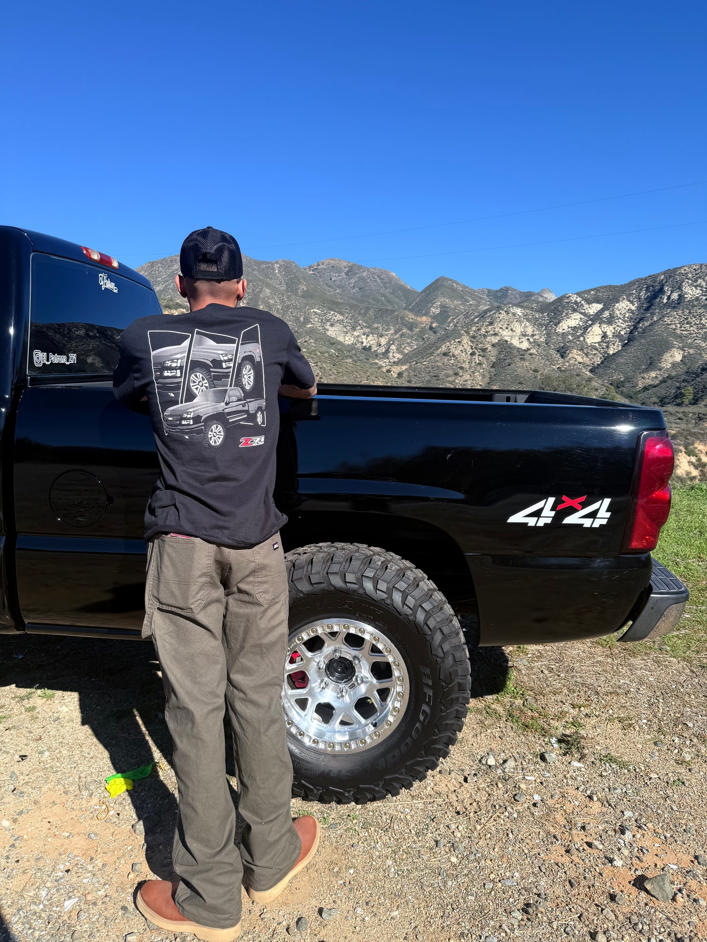 Black Z71 T-shirt with Embroidered Logo in Front