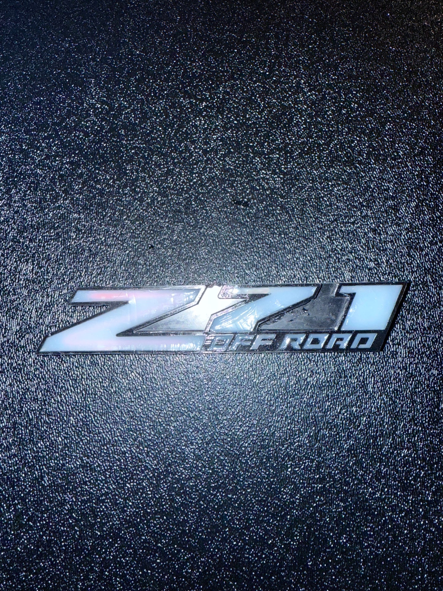 99-06 Silverado LED Z71 grill logo